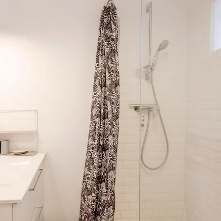 Holiday home Grenadine - Climatisee Avec Piscine Uzes