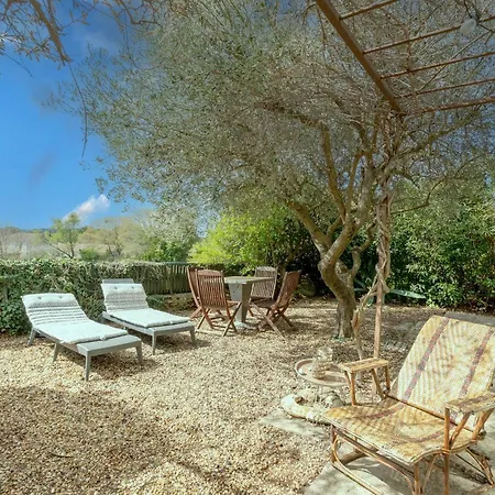 Grenadine - Climatisee Avec Piscine Feriehus